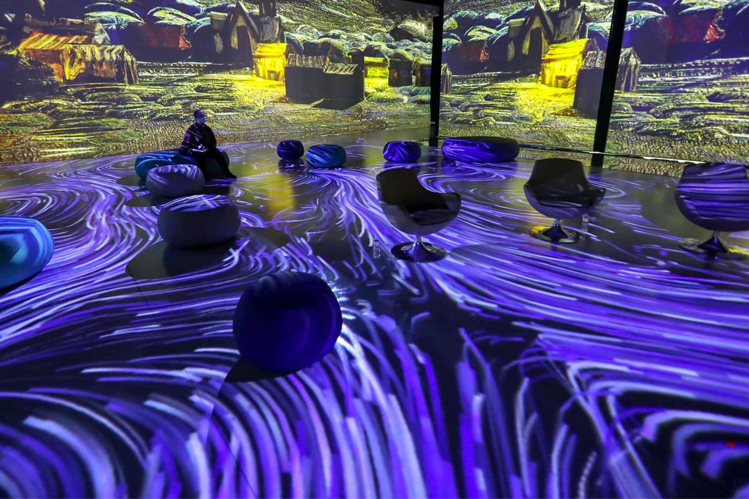 Tiare Shopping EmotionHall museum