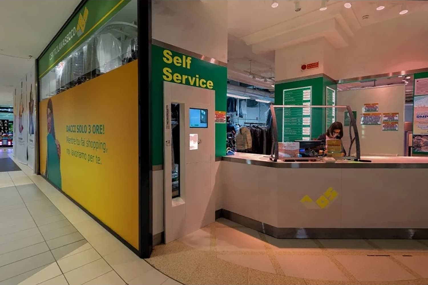 Tiare Shopping Agos store